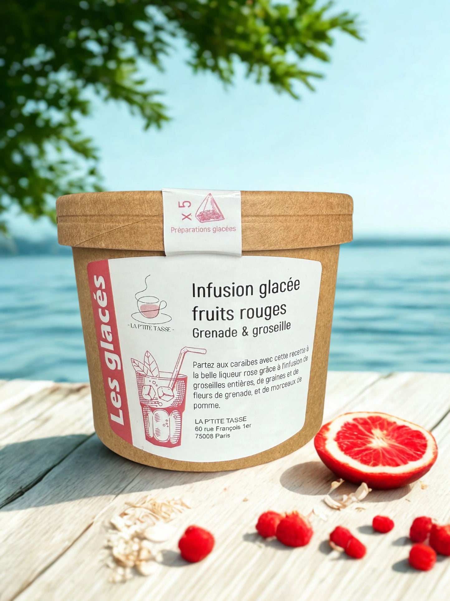Thé Glacé Fruits Rouges La P’tite Tasse – boisson fruitée et rafraîchissante aux arômes gourmands de fruits rouges, parfaite pour une pause estivale pleine de saveurs.
