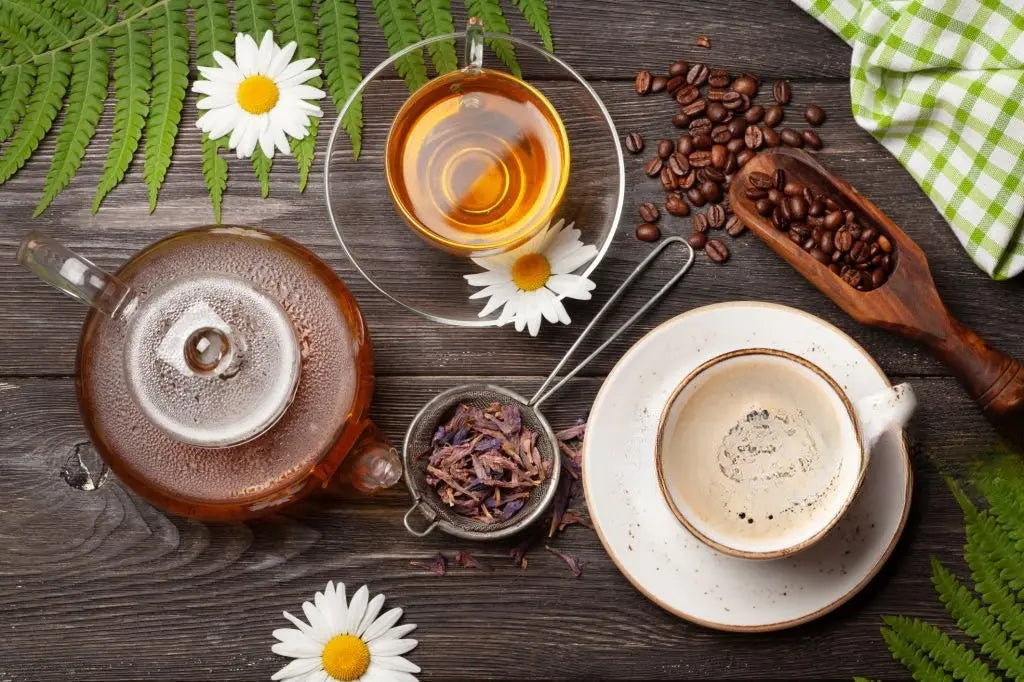 Café-vs-Thé-Qui-Est-le-Meilleur-Booster-d-Énergie La Ptite Tasse